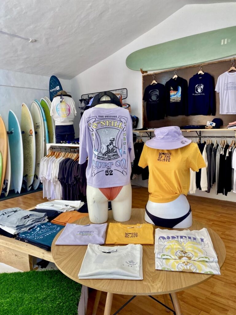 Wellenkind Surfschool, Surfshop in La Pared, Fuerteventura